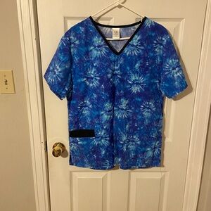 B Scrubs 1X Blue Patterned Top